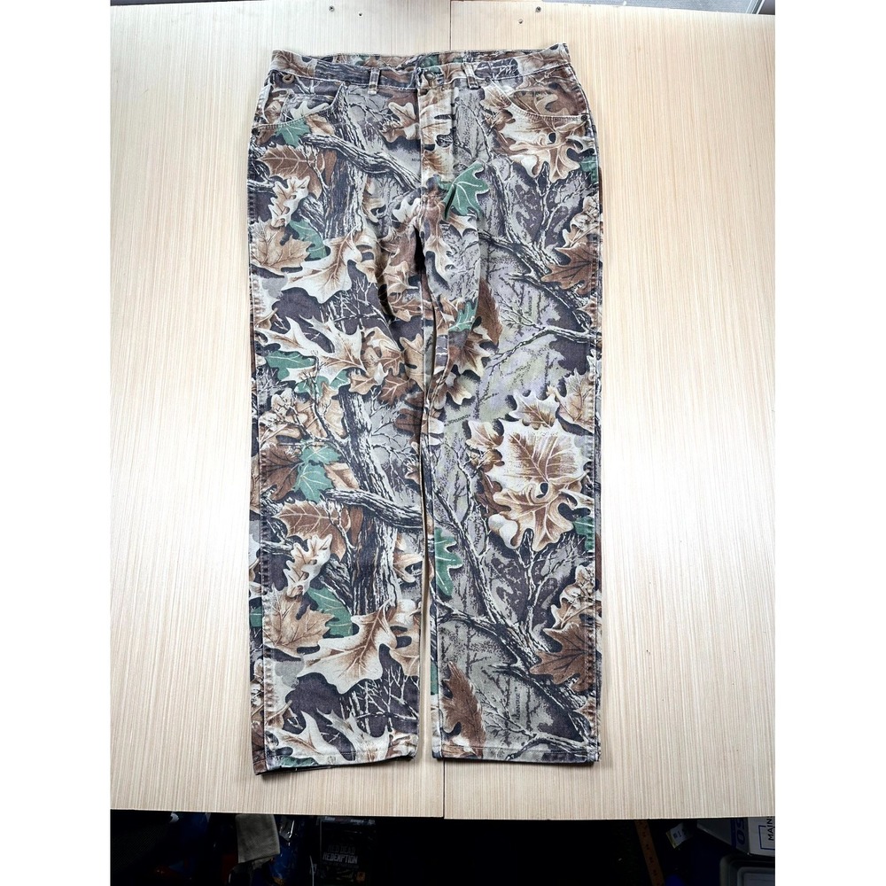 Wrangler Rugged Wear Jeans Men 40x32 Multicolor Denim Camo Realtree Straight Leg